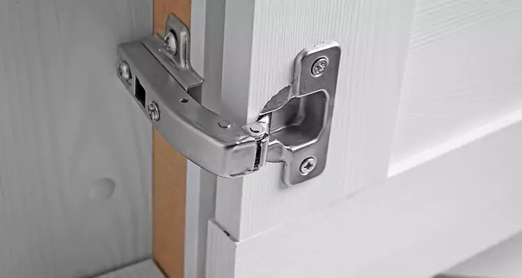 Shower Door Hinge Replacement in Pinellas Park, FL