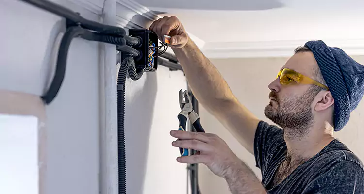 Garage Door Opener Cable Repair in Pinellas Park, FL