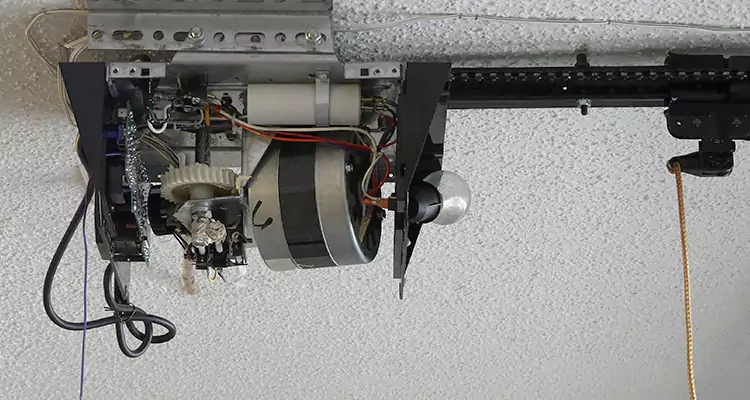 Emergency Garage Door Opener Repair in Pinellas Park, FL