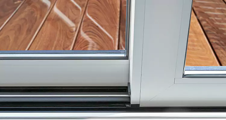 Patio Door Jammed Shut in Pinellas Park, FL