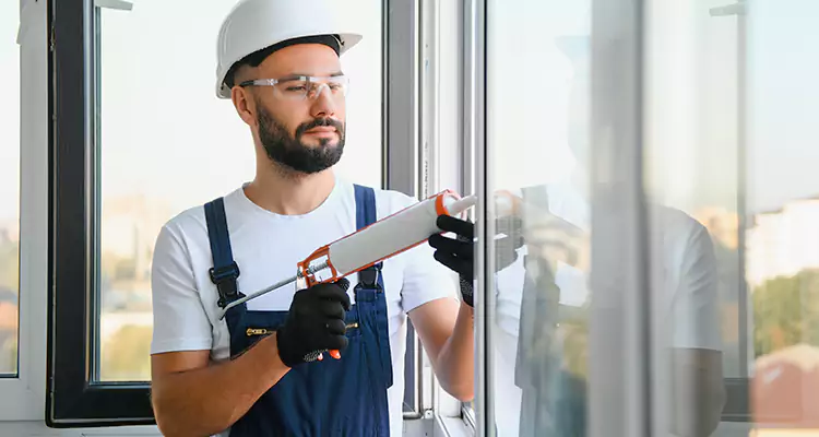 Retractable Screens Repair for Patio in Pinellas Park, FL