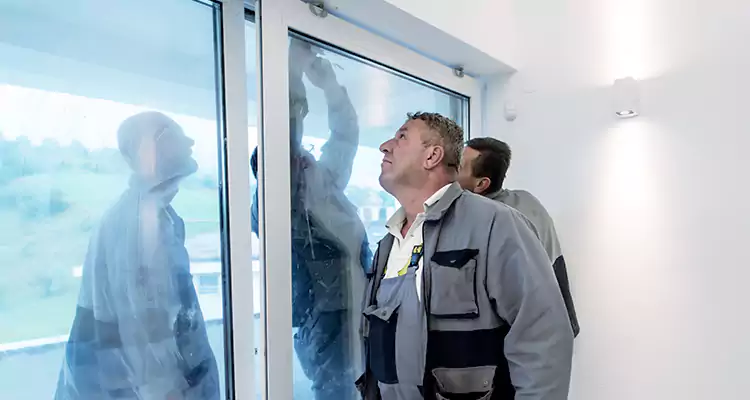 Retractable Screen Door Repair in Pinellas Park, FL