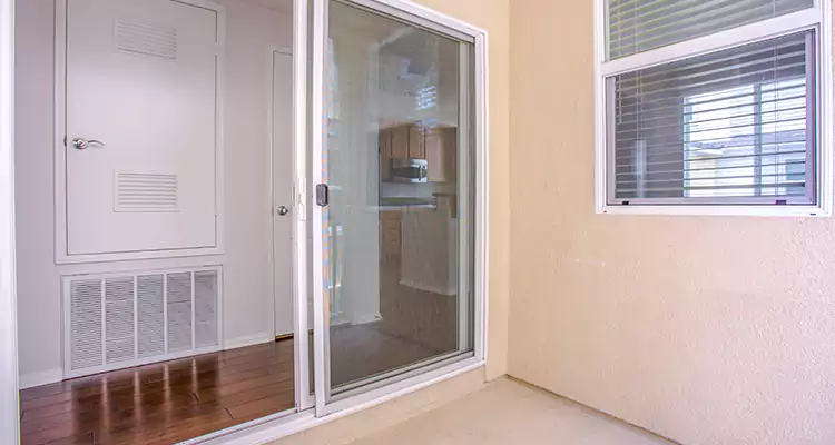 Sliding Screen Door Track Repair in Pinellas Park, FL