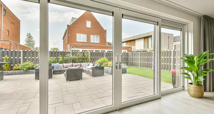 Best Sliding Screen Door Replacement Company in Pinellas Park, FL