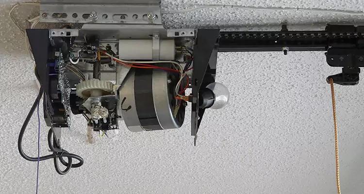 Garage Door Motor Replacement in Pinellas Park, FL