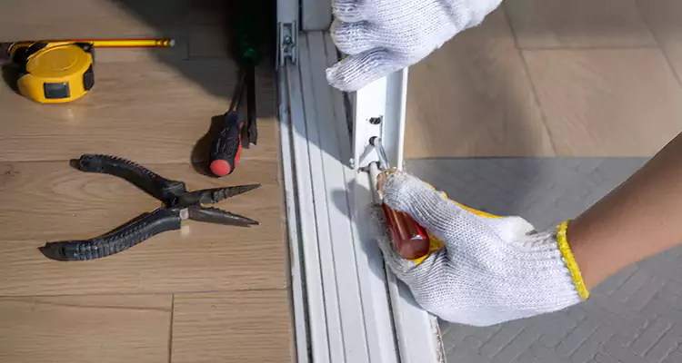 Closet Sliding Door Track Repair in Pinellas Park, FL