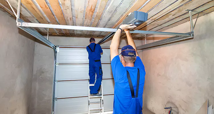 Garage Door Opener Technician in Pinellas Park, FL