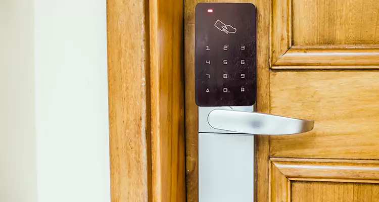 Keyless Hotel Door Locks Repair in Pinellas Park, FL